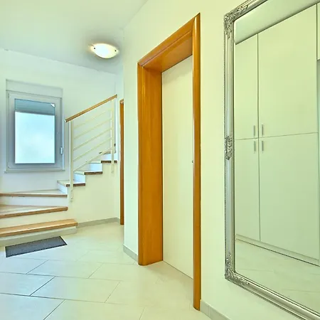 Rooms Hana Rovinj Exterior photo